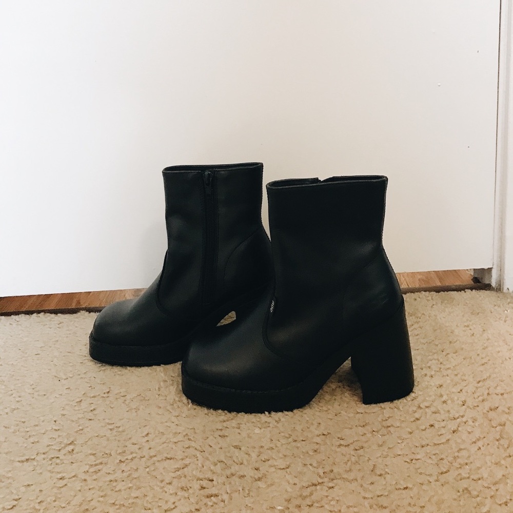 Princess Polly Booties